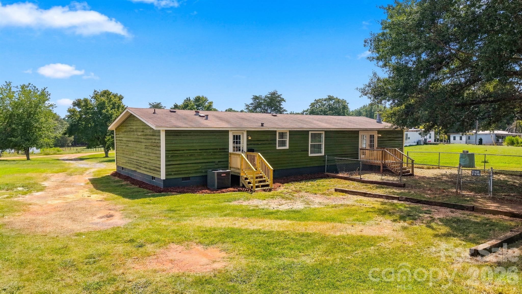 2430 Nixon Drive — Shelby