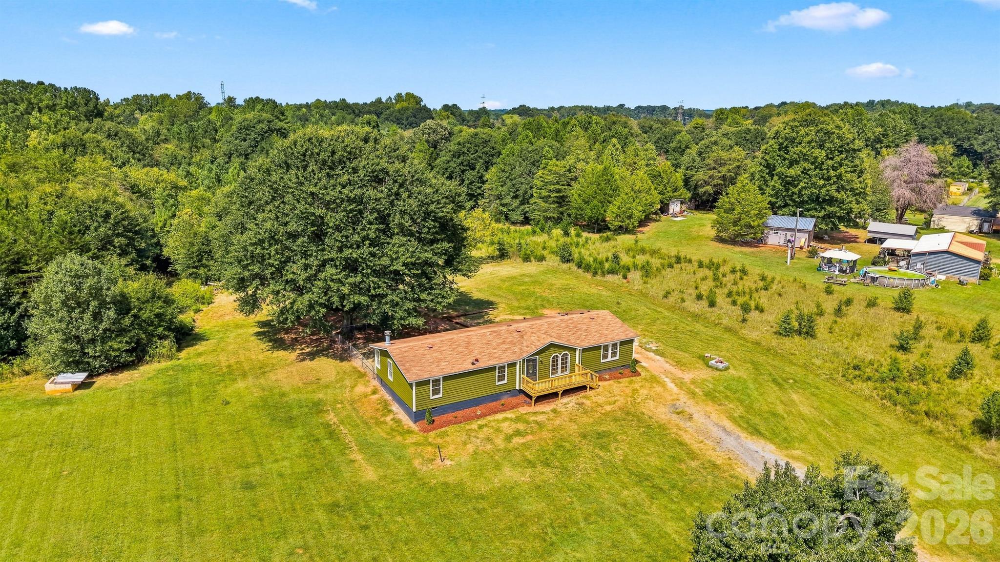 2430 Nixon Drive — Shelby