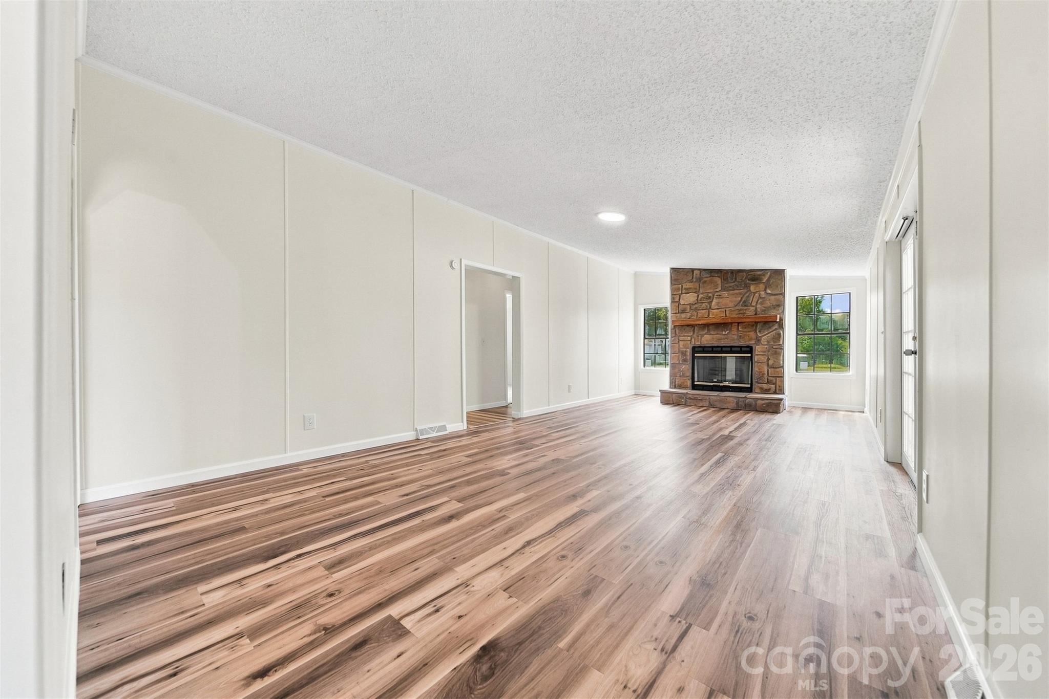 2430 Nixon Drive — Shelby
