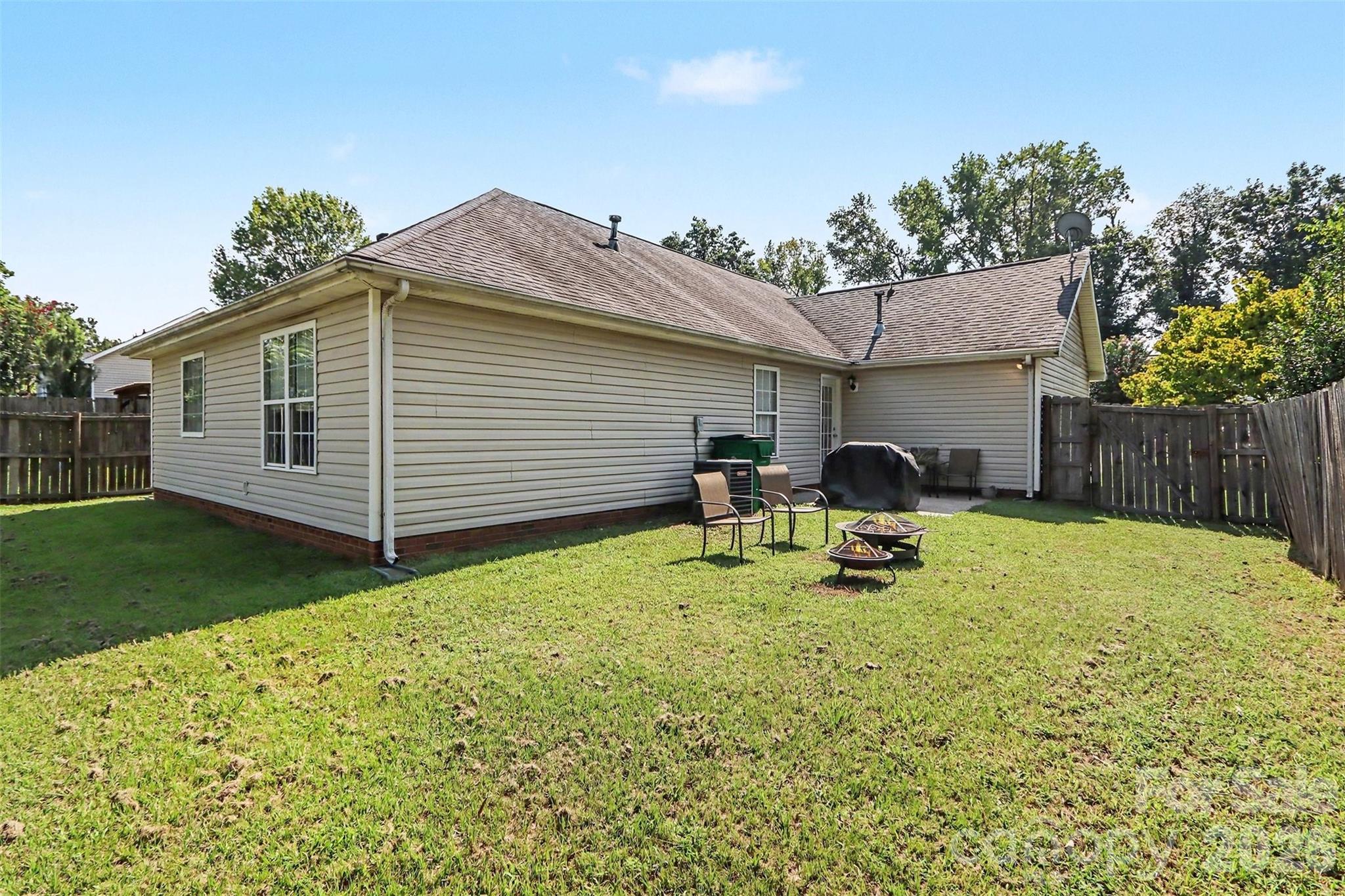 416 Mcginn Grove Drive — Charlotte