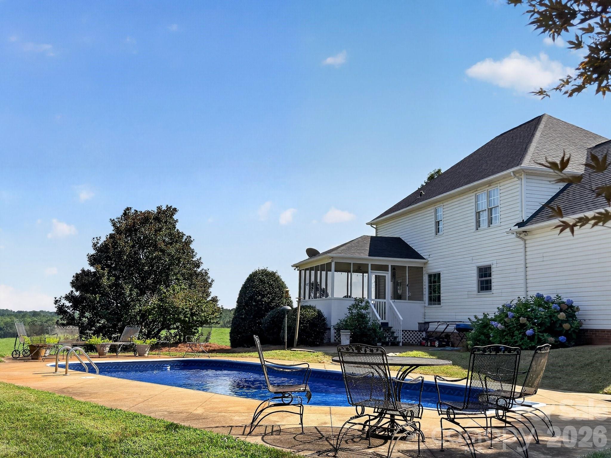 1186 Morningstar Lake Road — Forest City