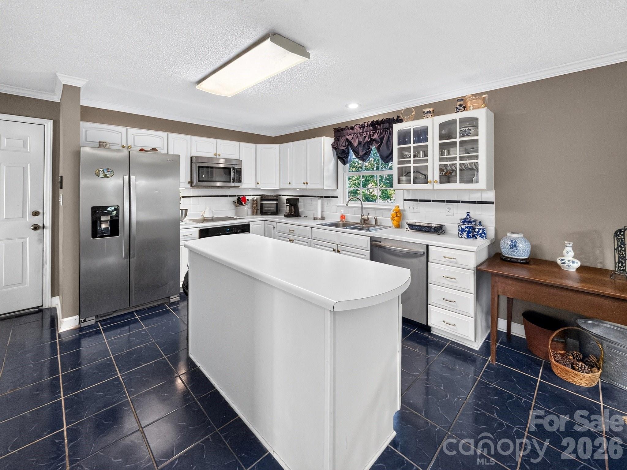 1186 Morningstar Lake Road — Forest City
