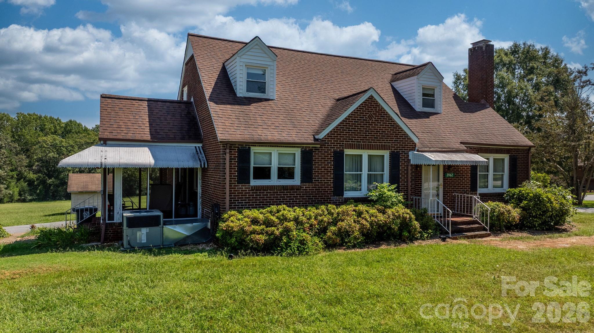 3962 Startown Road — Newton