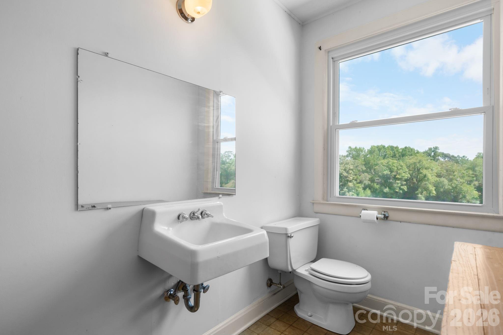3962 Startown Road — Newton