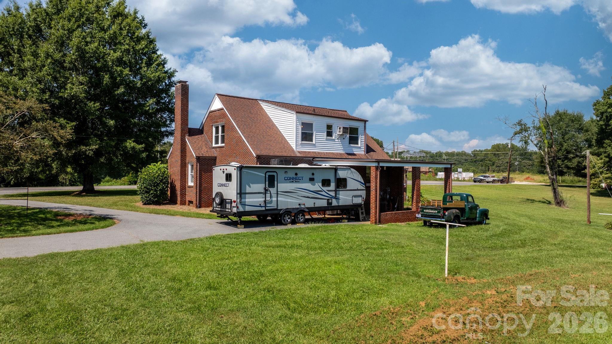3962 Startown Road — Newton