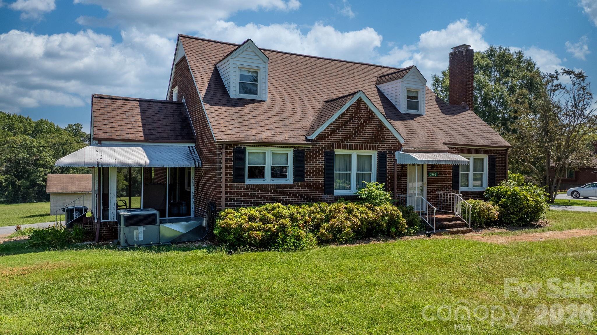 3962 Startown Road — Newton