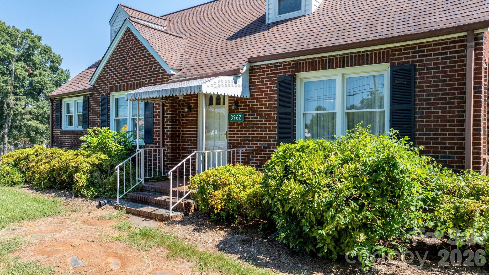3962 Startown Road — Newton
