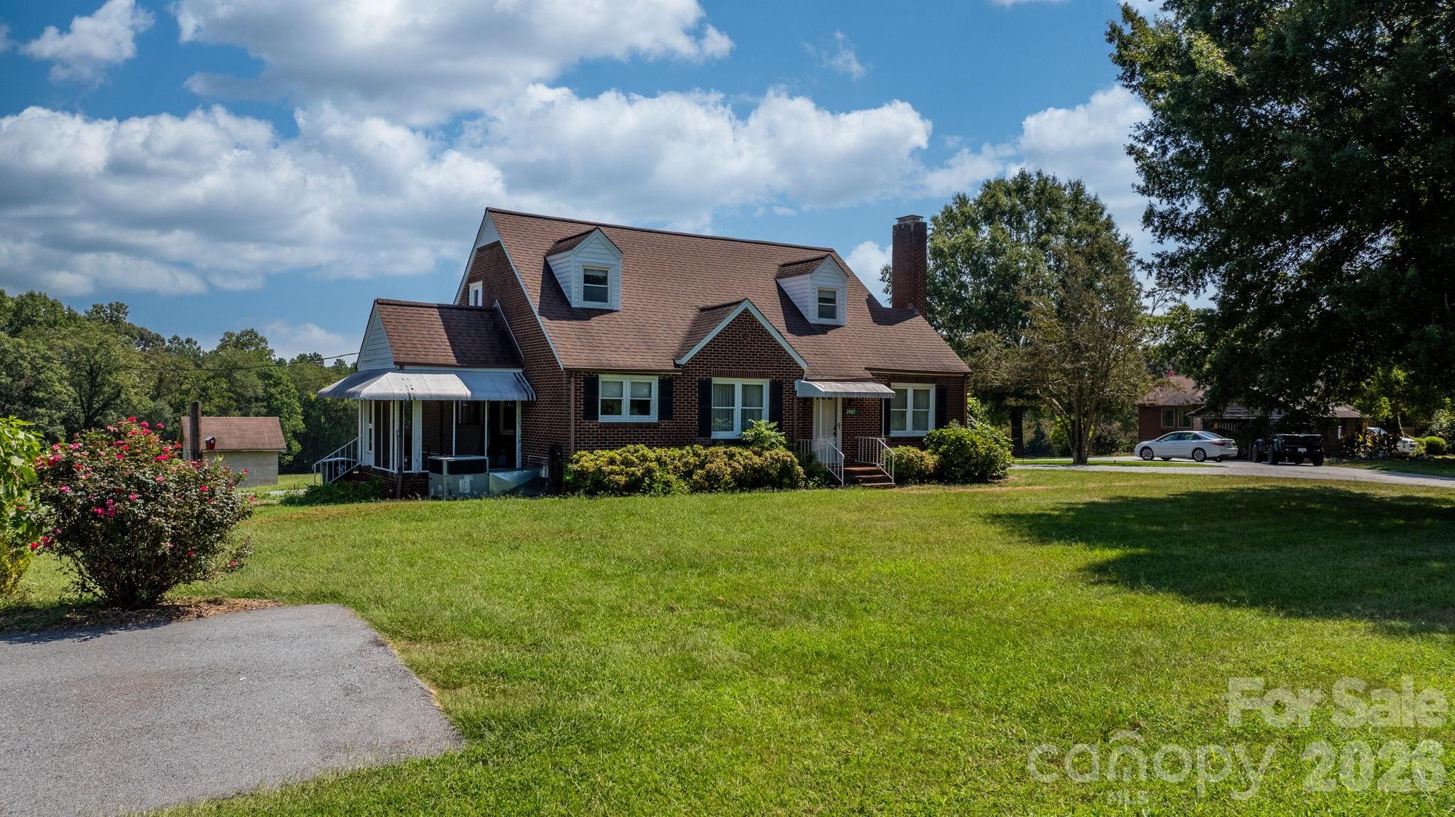 3962 Startown Road — Newton