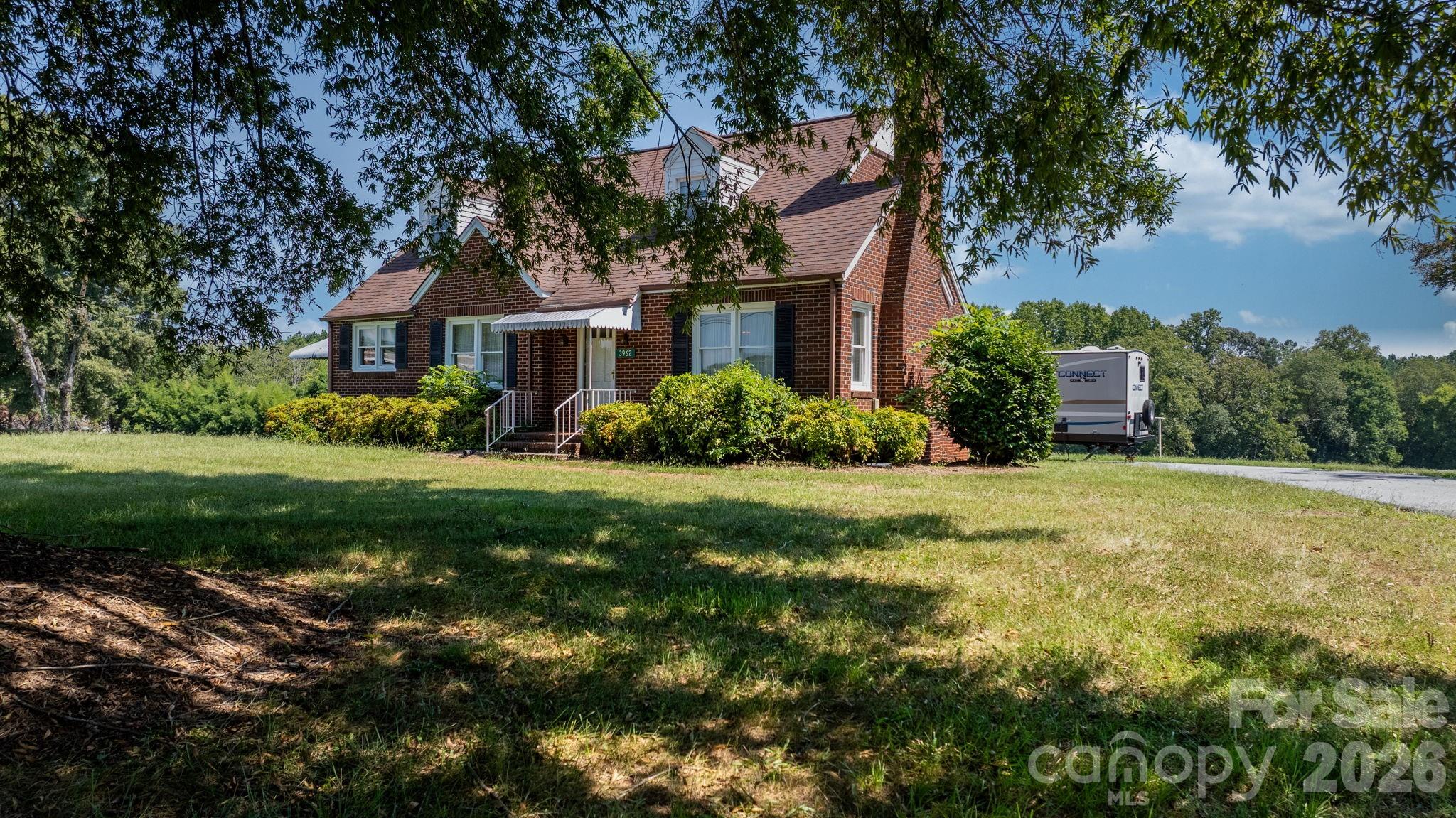 3962 Startown Road — Newton