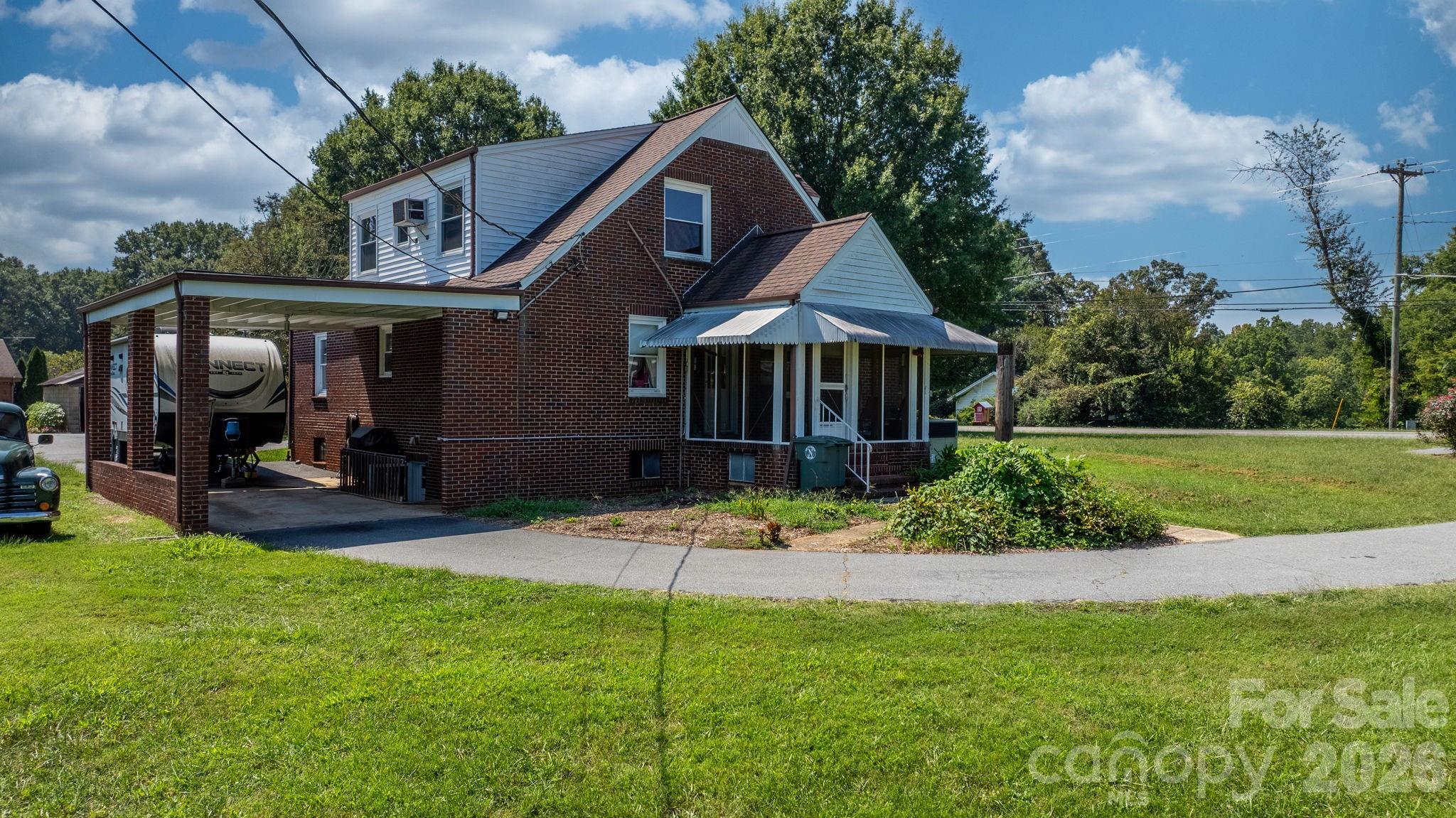 3962 Startown Road — Newton