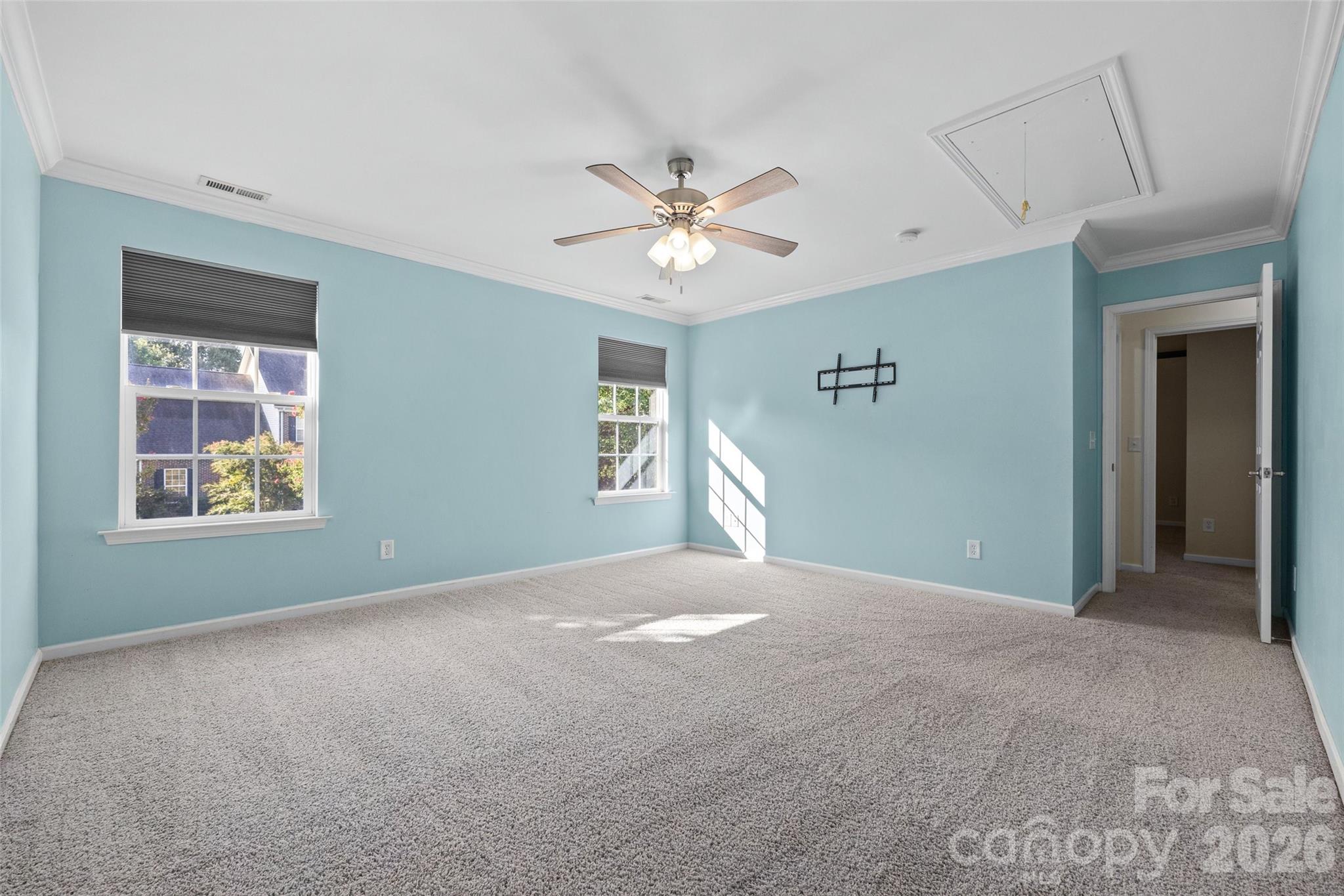 1823 Montague Road — Clover