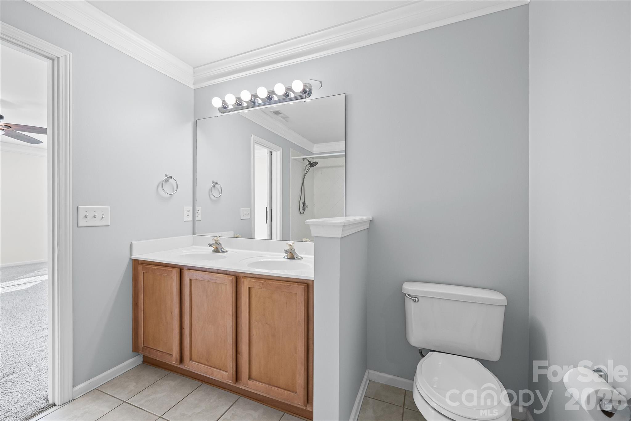 1823 Montague Road — Clover