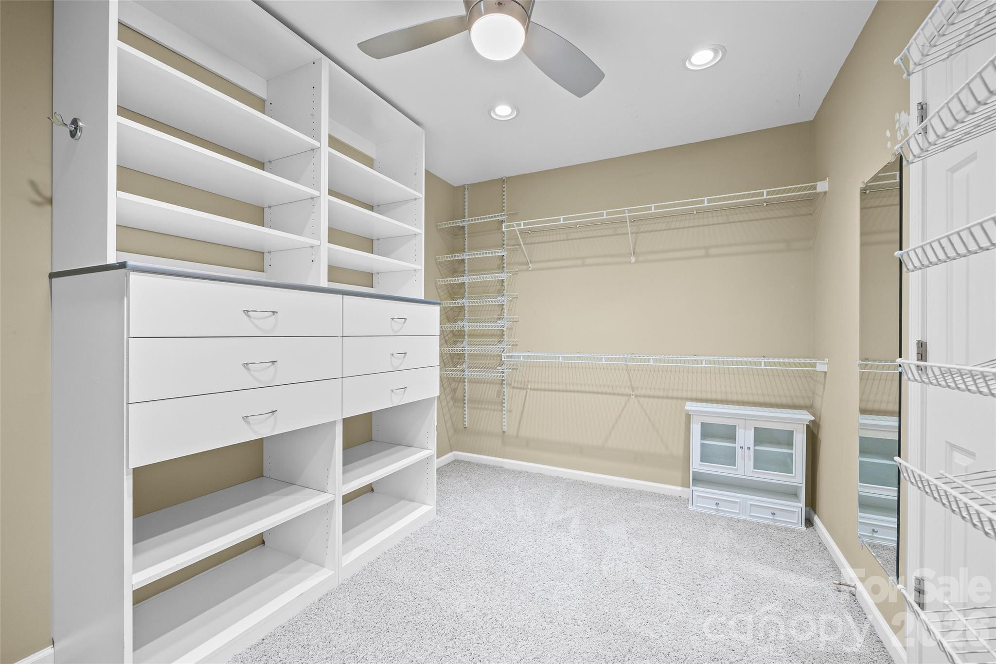 1823 Montague Road — Clover