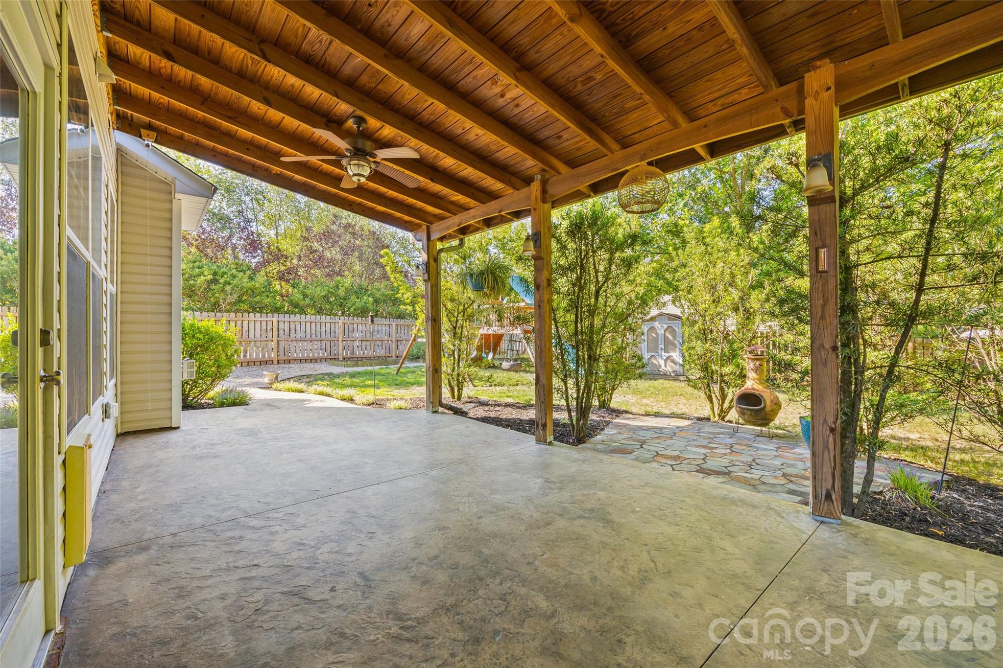 1823 Montague Road — Clover