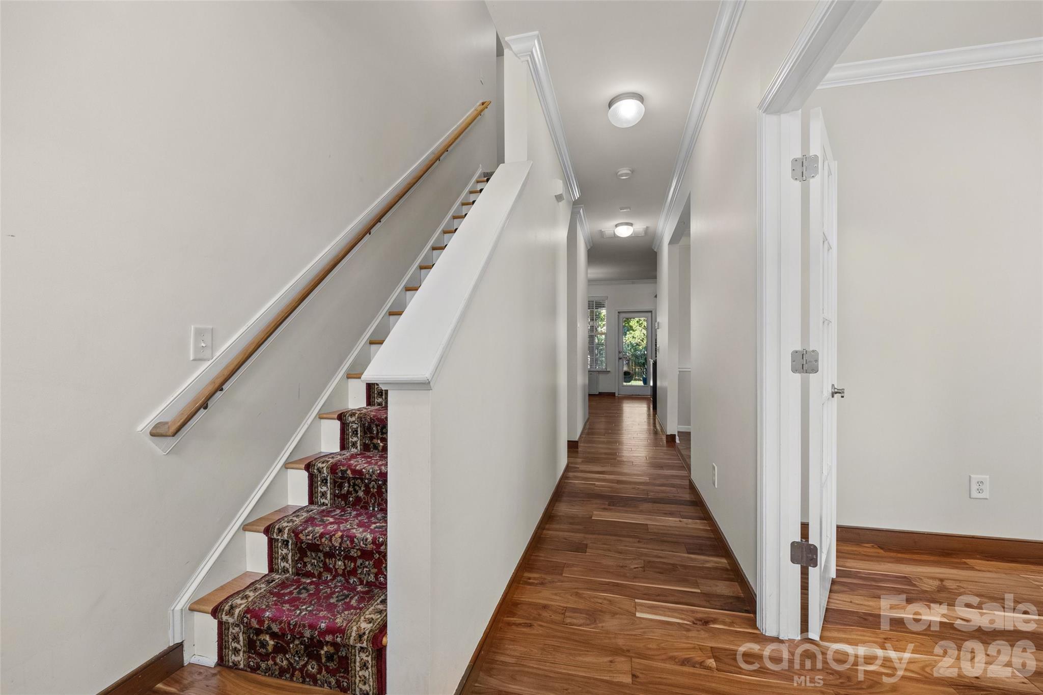 1823 Montague Road — Clover