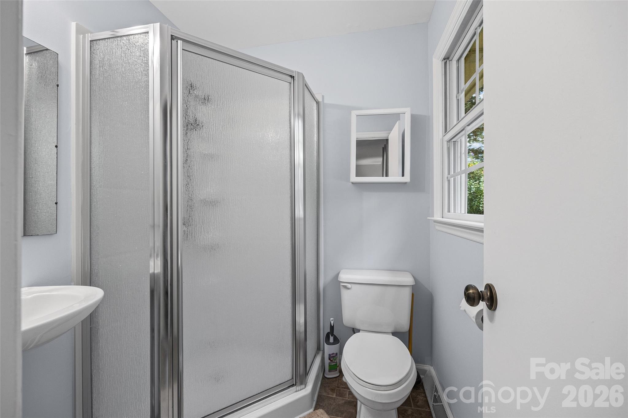 6764 Laney Road — Lancaster