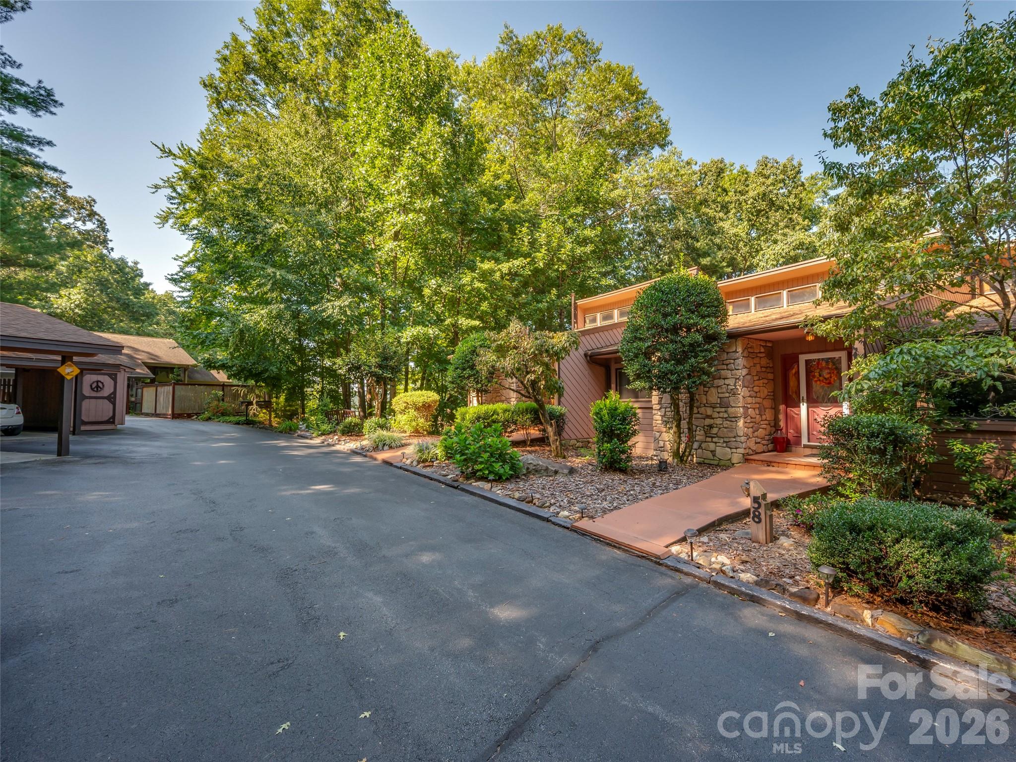 58 Timbertop Lane — Etowah