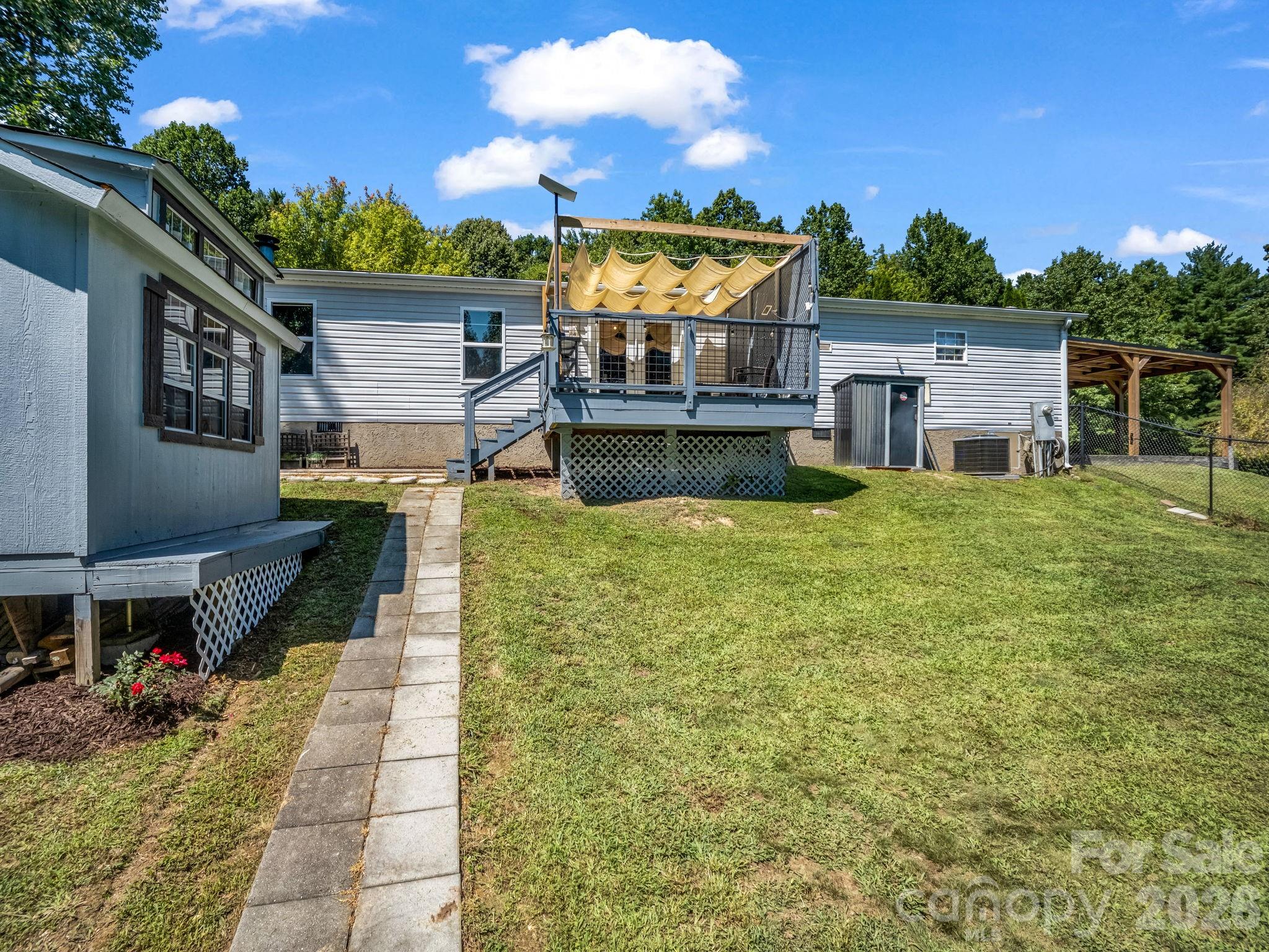 14 Old Possum Holler Road — Hendersonville