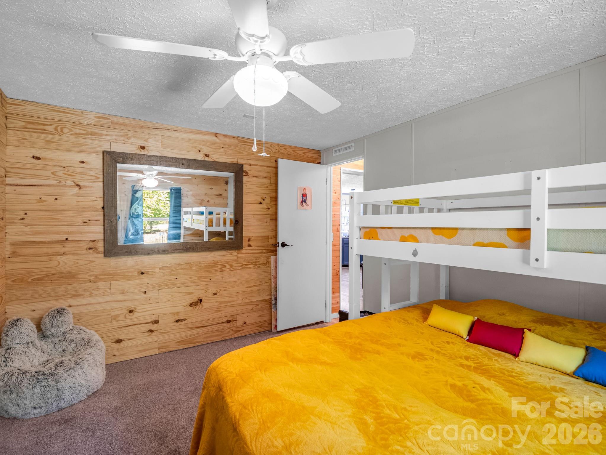 14 Old Possum Holler Road — Hendersonville