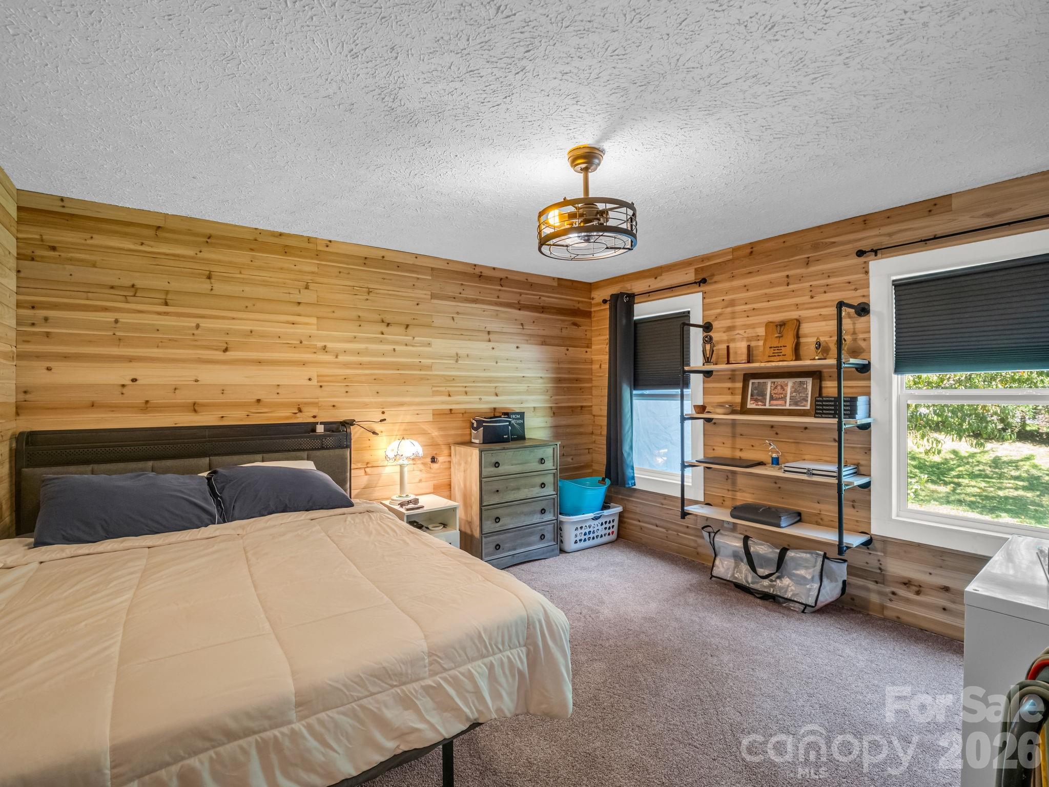 14 Old Possum Holler Road — Hendersonville