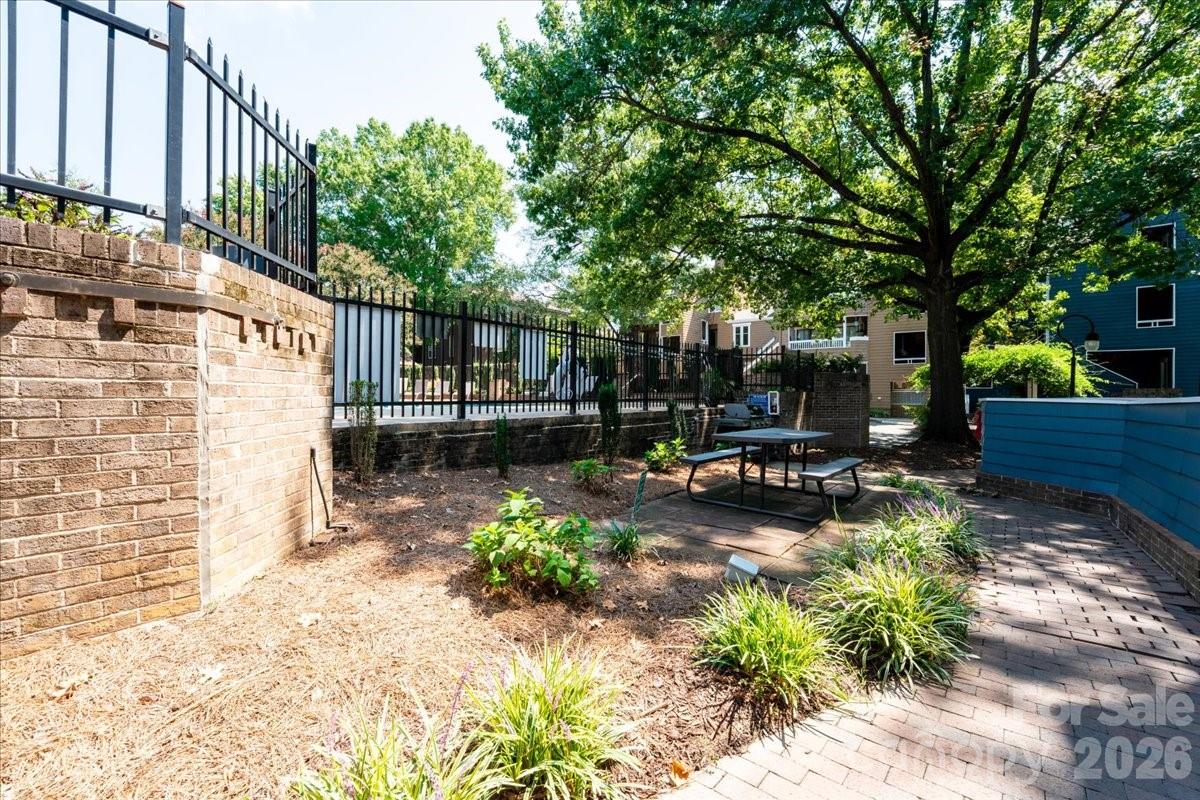 419 W 8th Street #59 — Charlotte