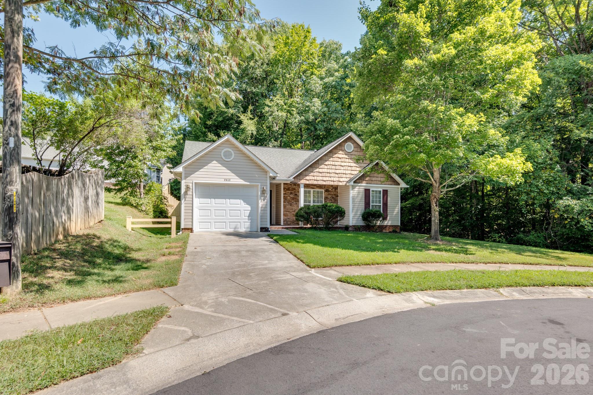 7917 Pebbleridge Drive — Charlotte
