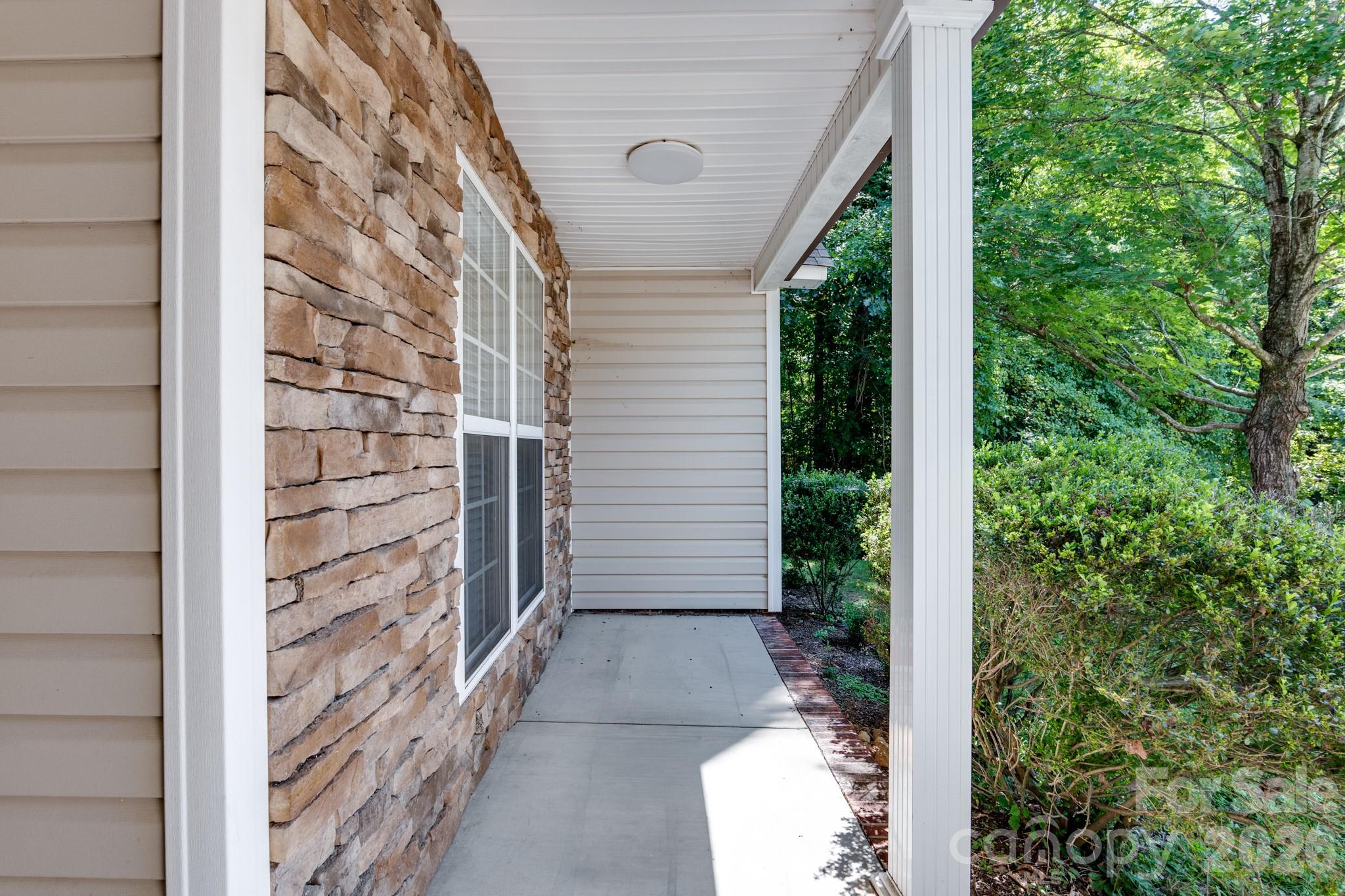 7917 Pebbleridge Drive — Charlotte