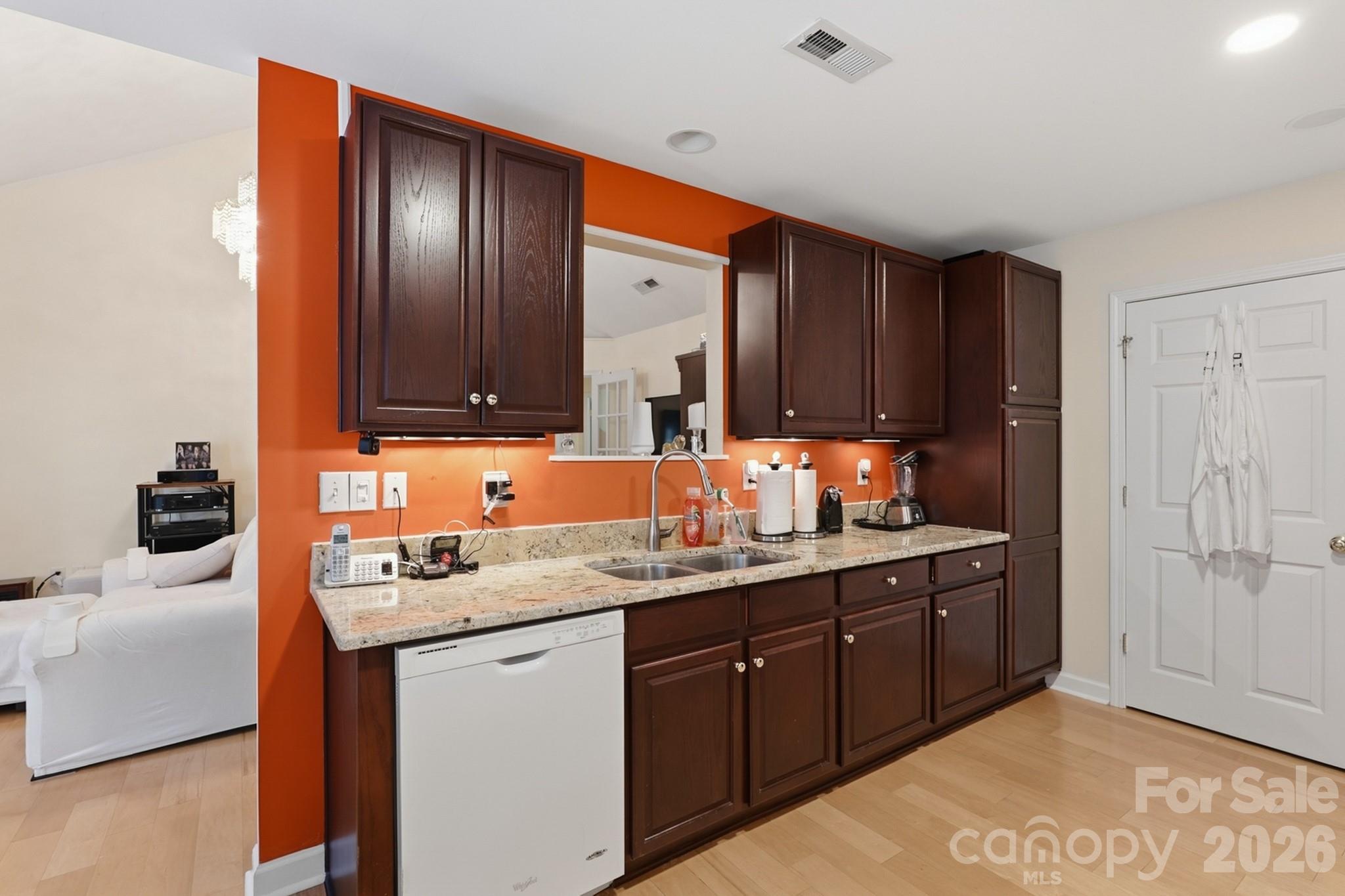 7917 Pebbleridge Drive — Charlotte