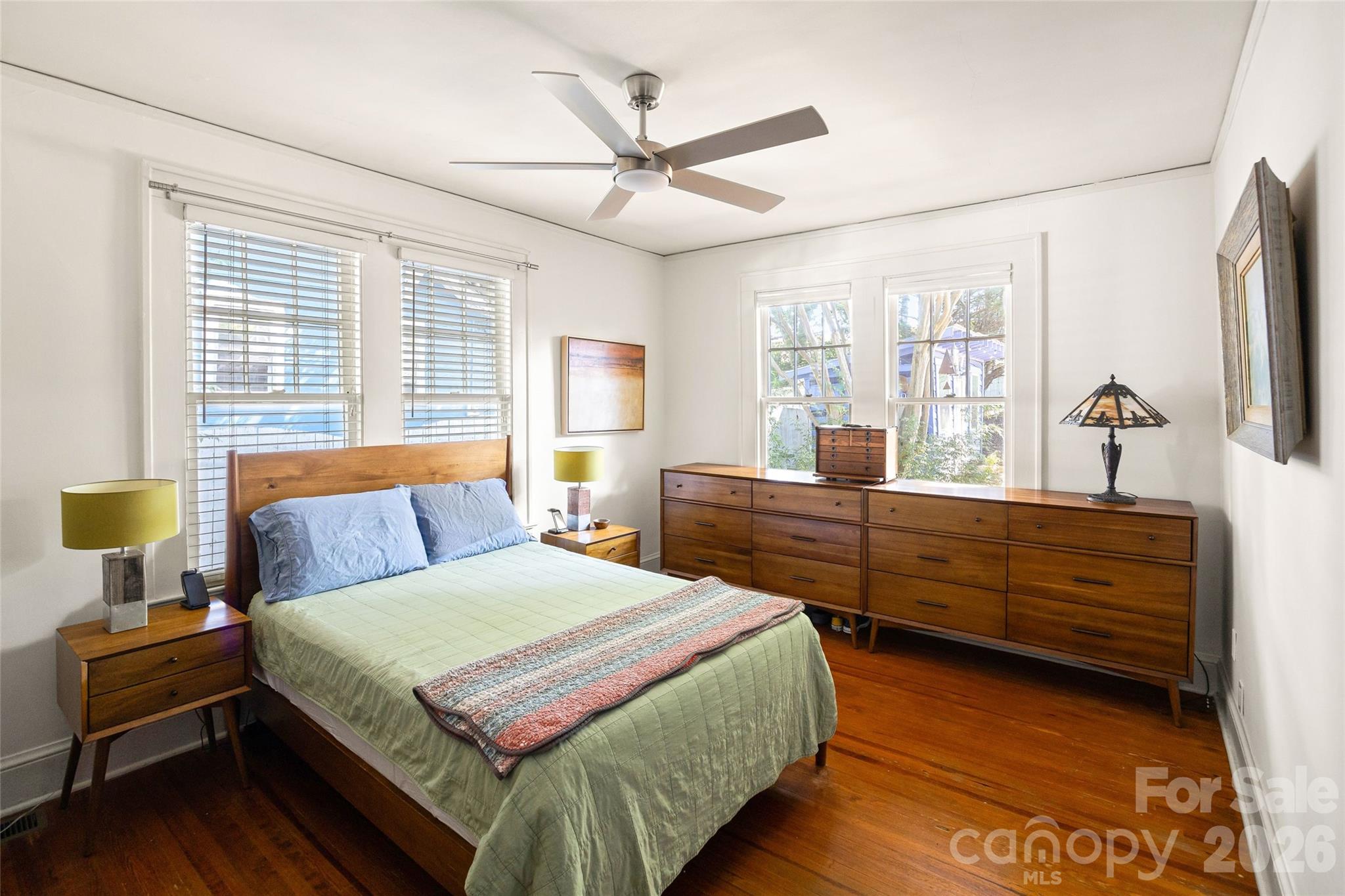 1900 Thomas Avenue — Charlotte