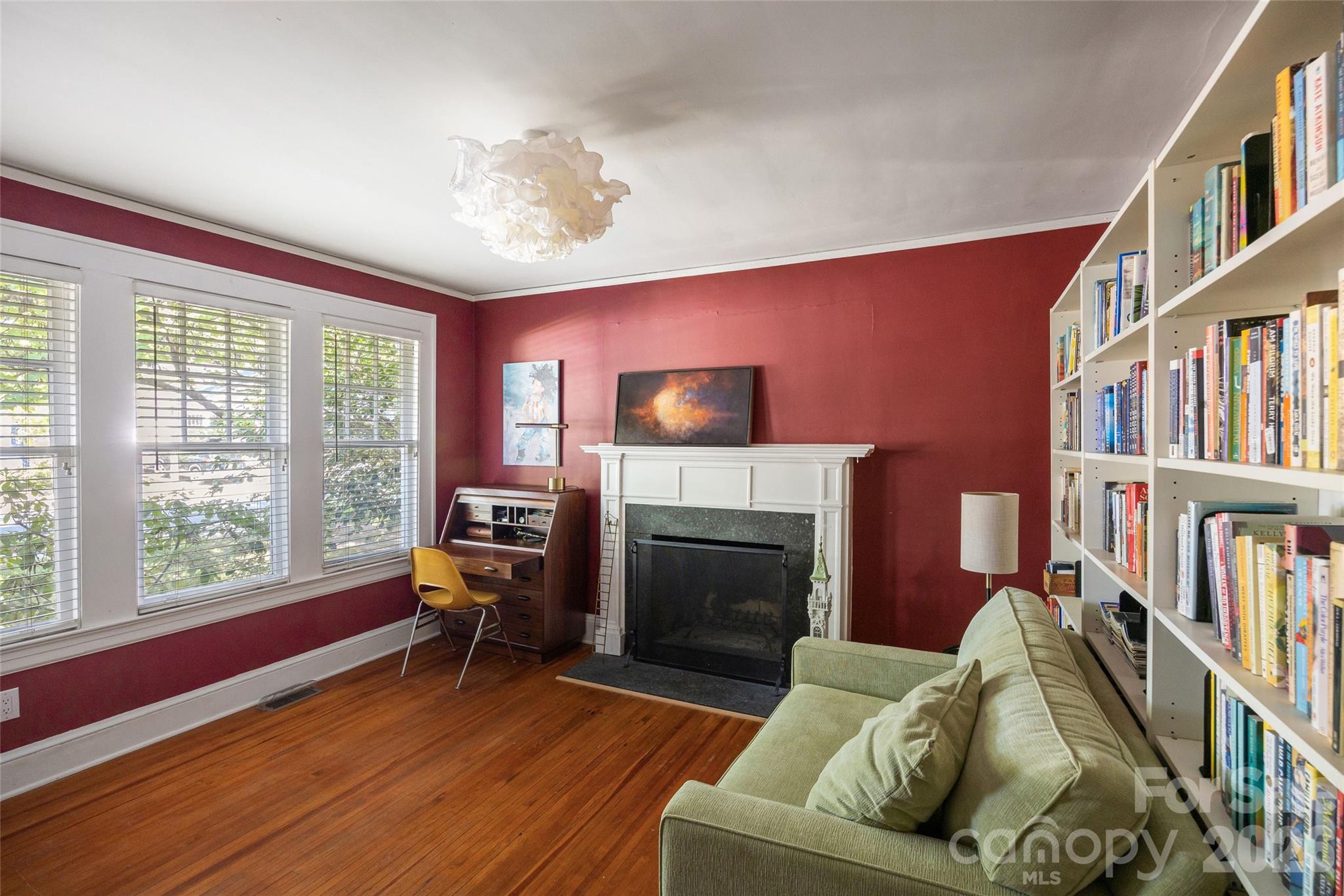 1900 Thomas Avenue — Charlotte