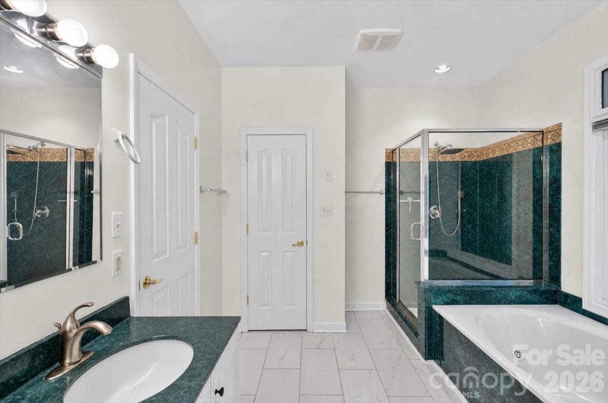 4737 Myers Lane — Harrisburg