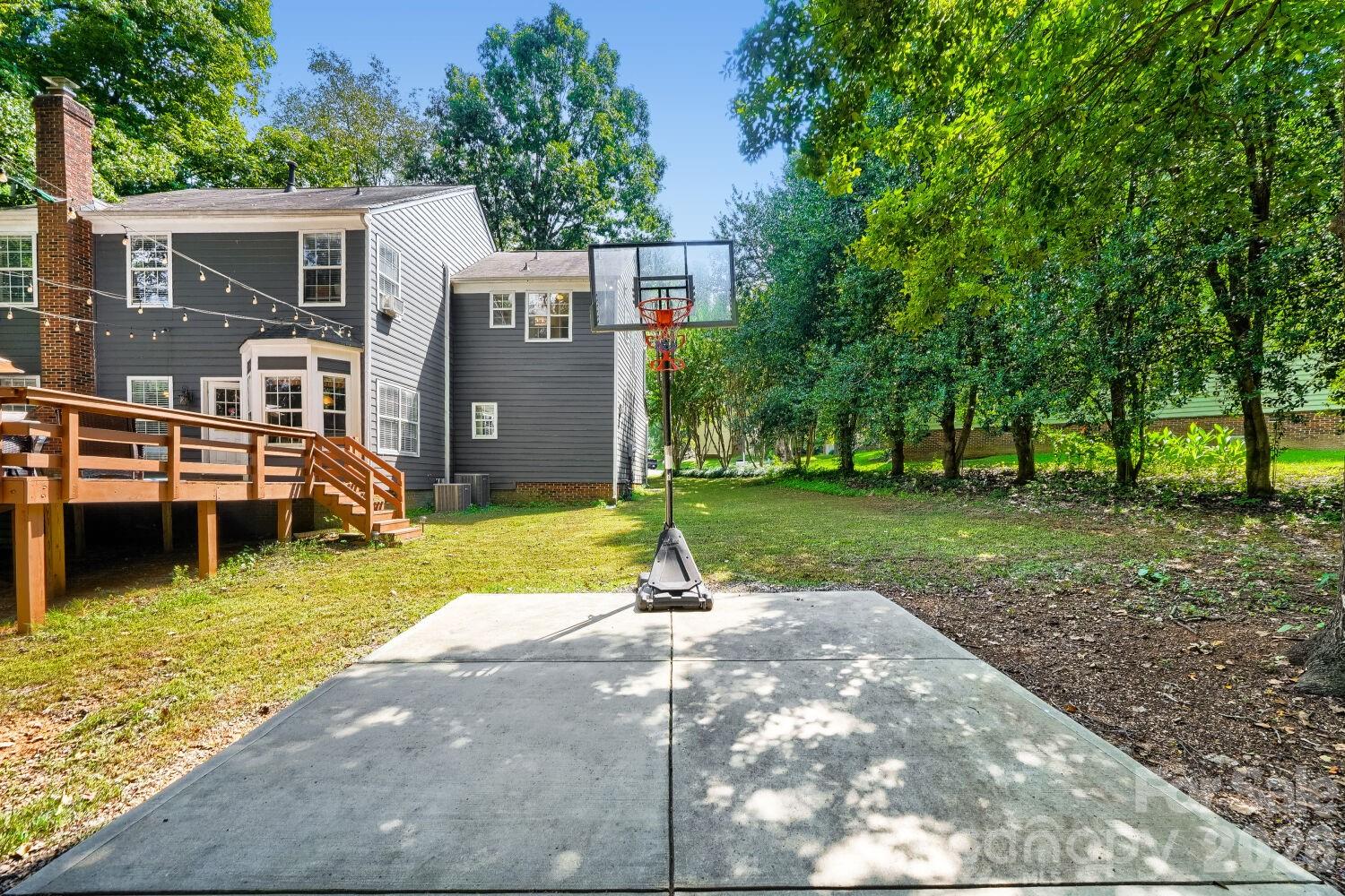4736 Kirkgard Trail — Charlotte
