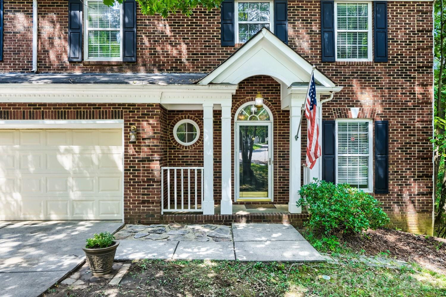 4736 Kirkgard Trail — Charlotte