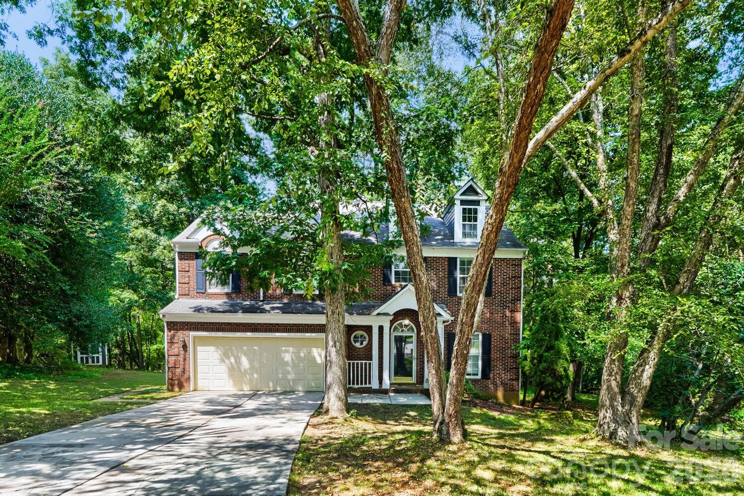 4736 Kirkgard Trail — Charlotte
