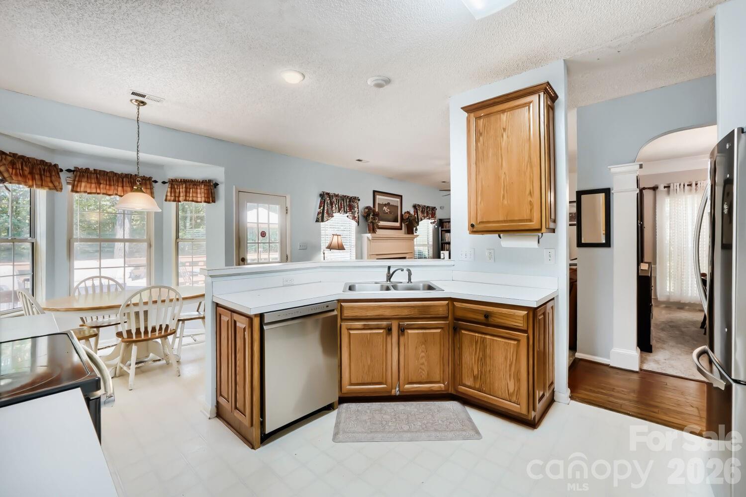 4736 Kirkgard Trail — Charlotte