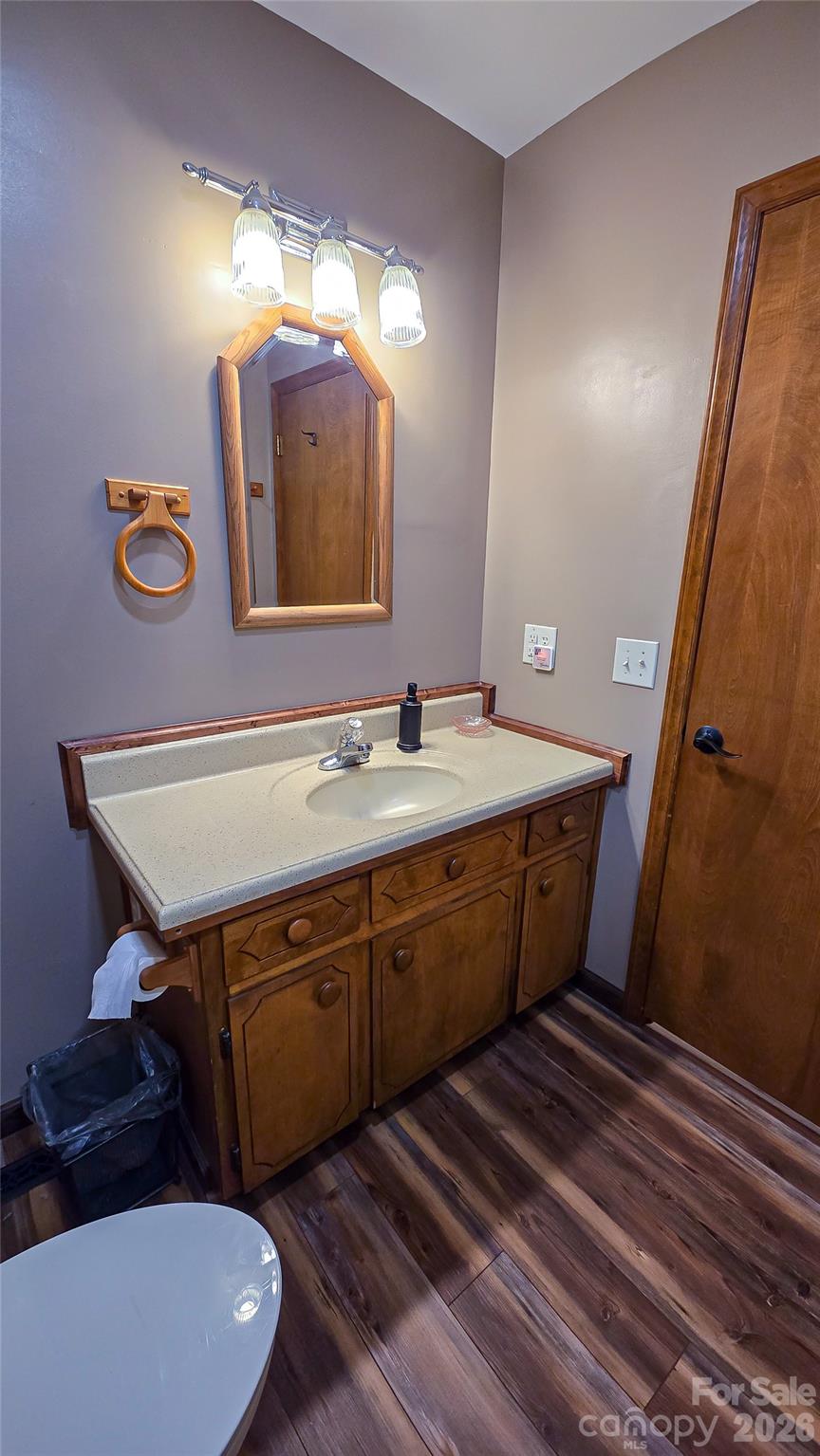 1292 Creekwood Drive — Morganton