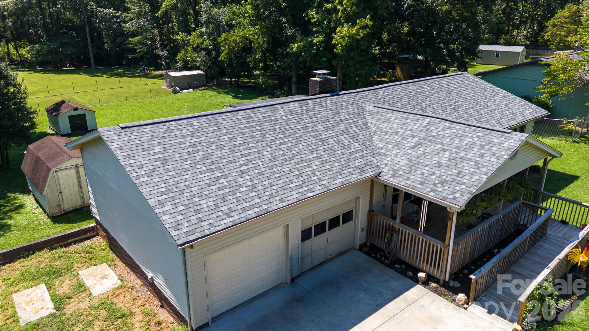 1292 Creekwood Drive — Morganton
