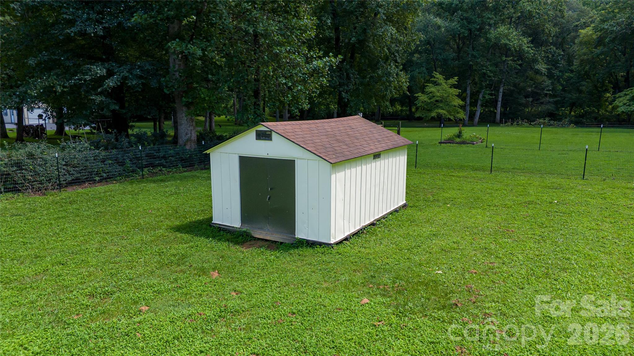 1292 Creekwood Drive — Morganton