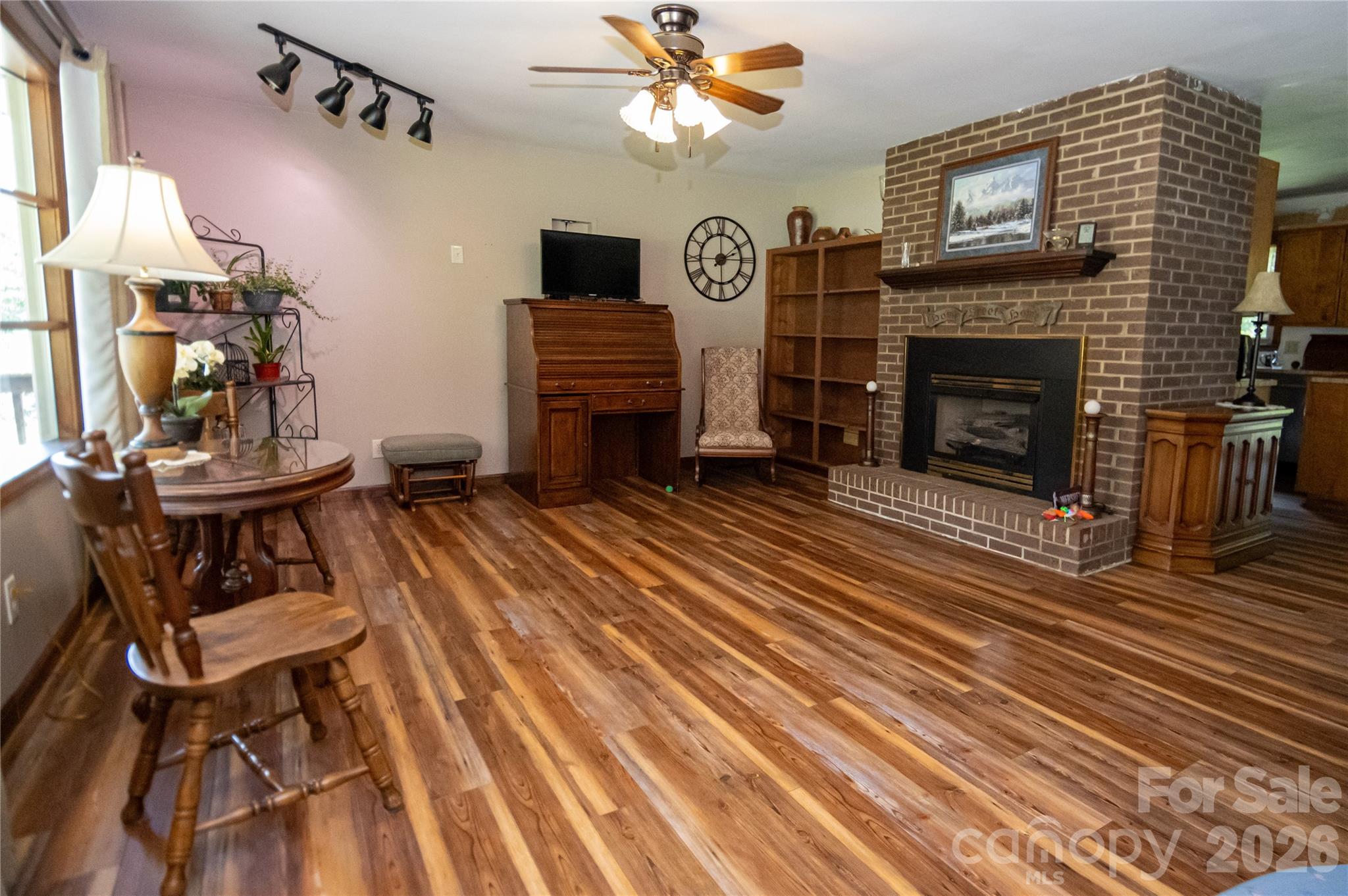 1292 Creekwood Drive — Morganton