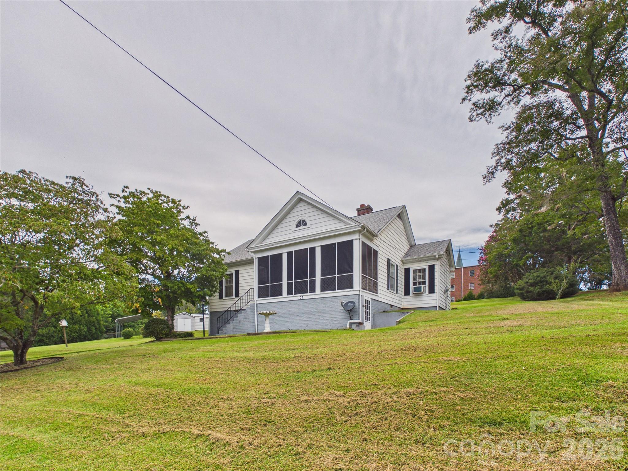 107 Mimosa Avenue — Rhodhiss