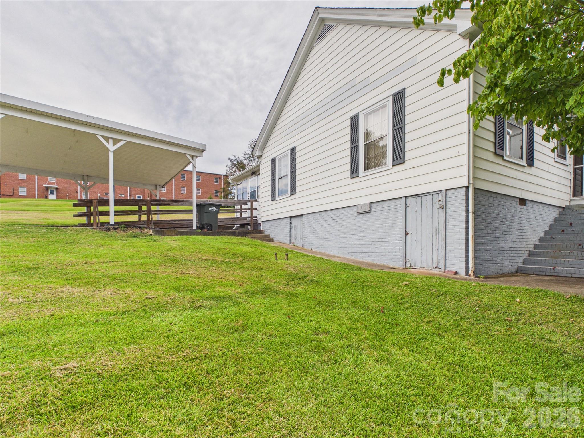 107 Mimosa Avenue — Rhodhiss