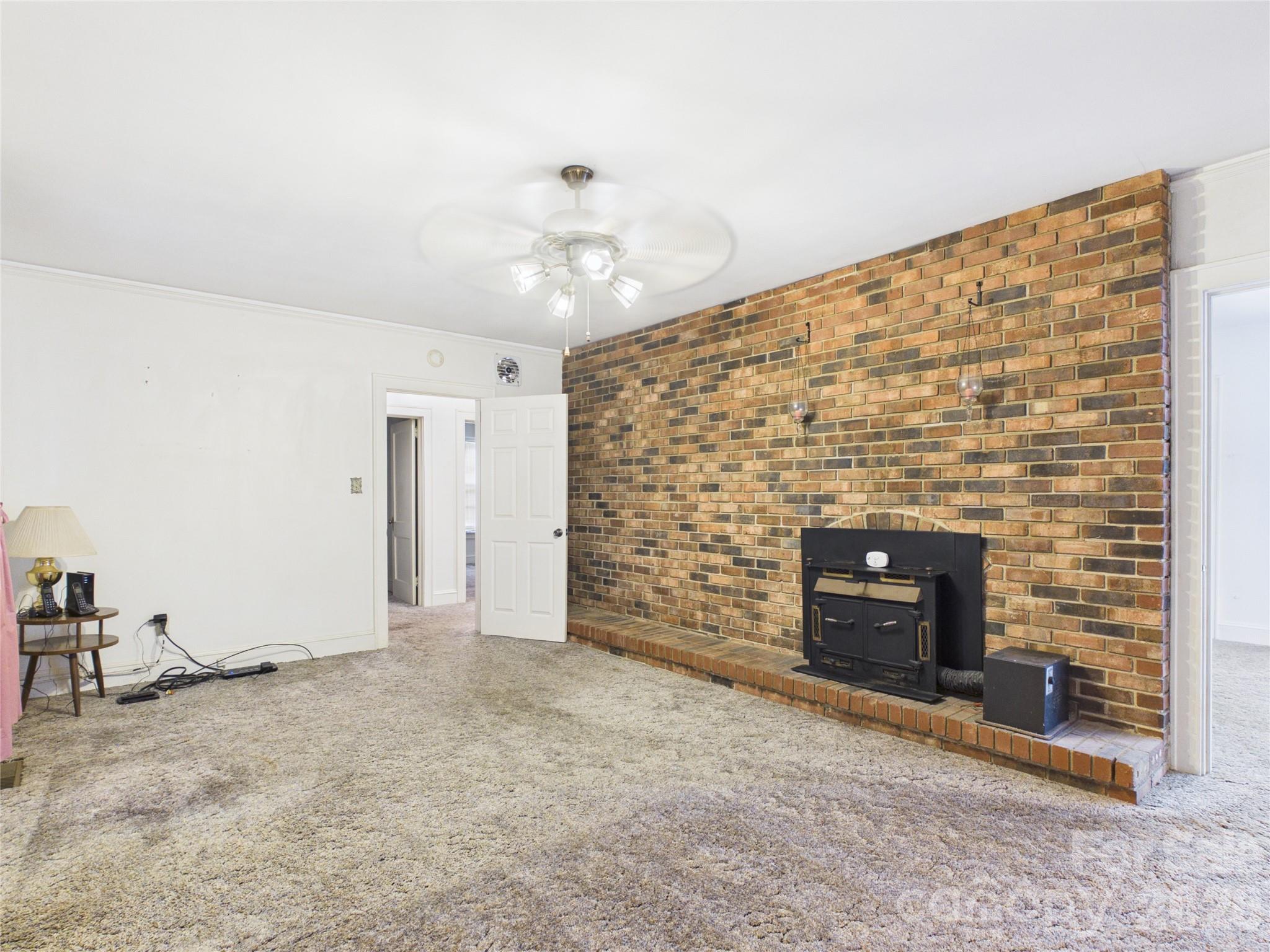 107 Mimosa Avenue — Rhodhiss