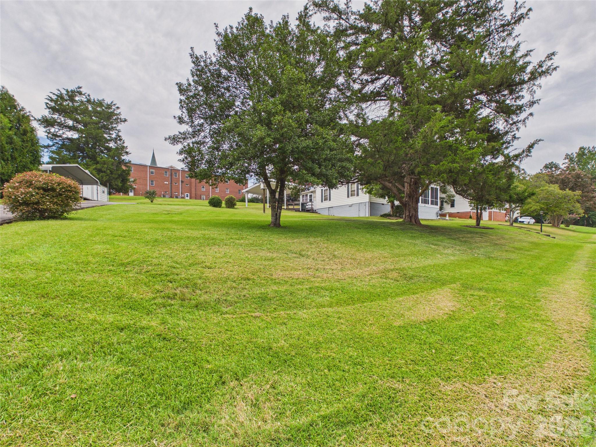 107 Mimosa Avenue — Rhodhiss