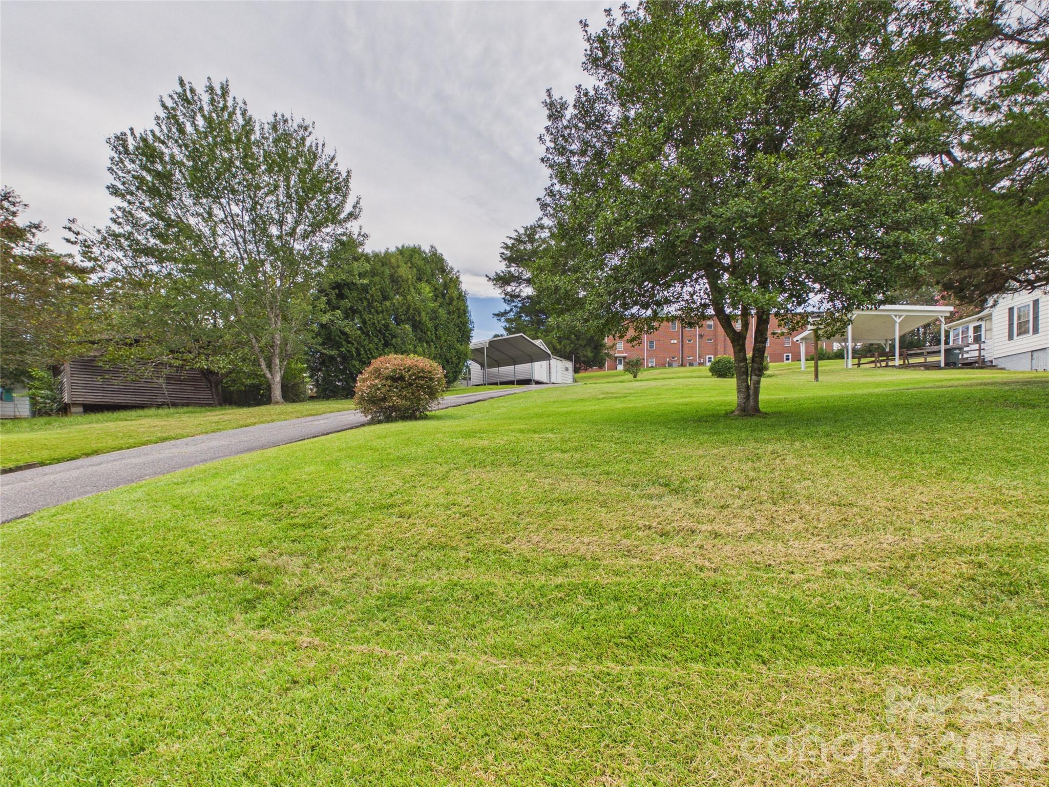 107 Mimosa Avenue — Rhodhiss