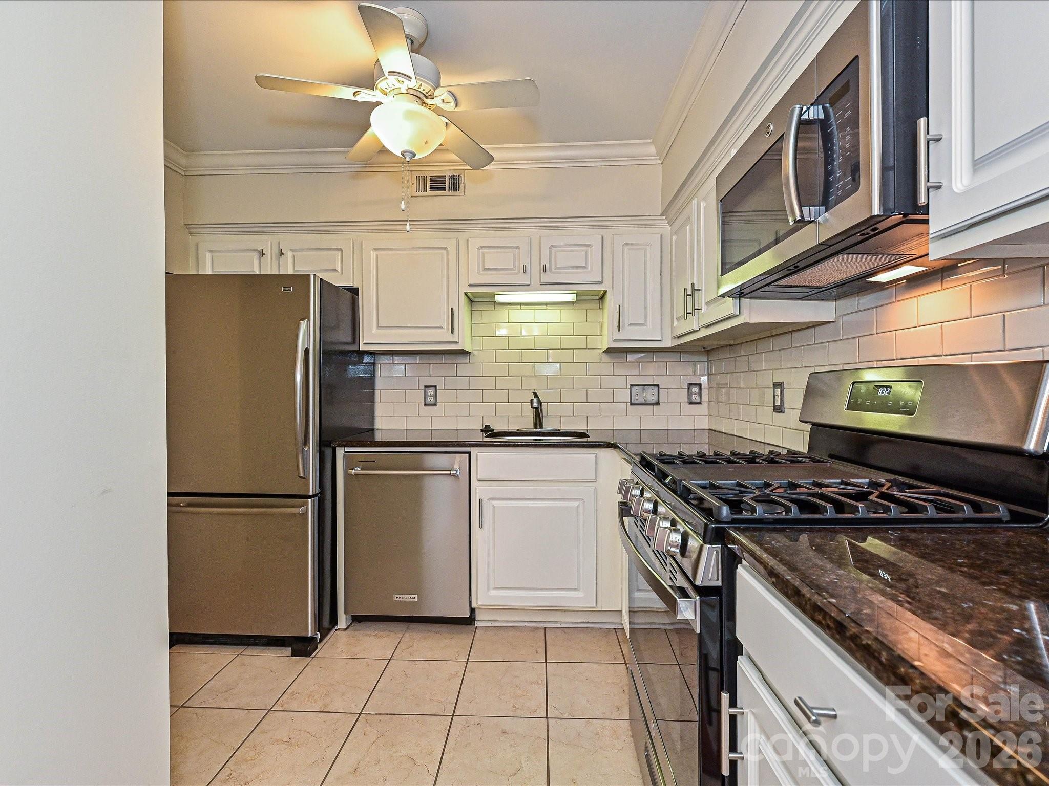 3520 Colony Road #C — Charlotte