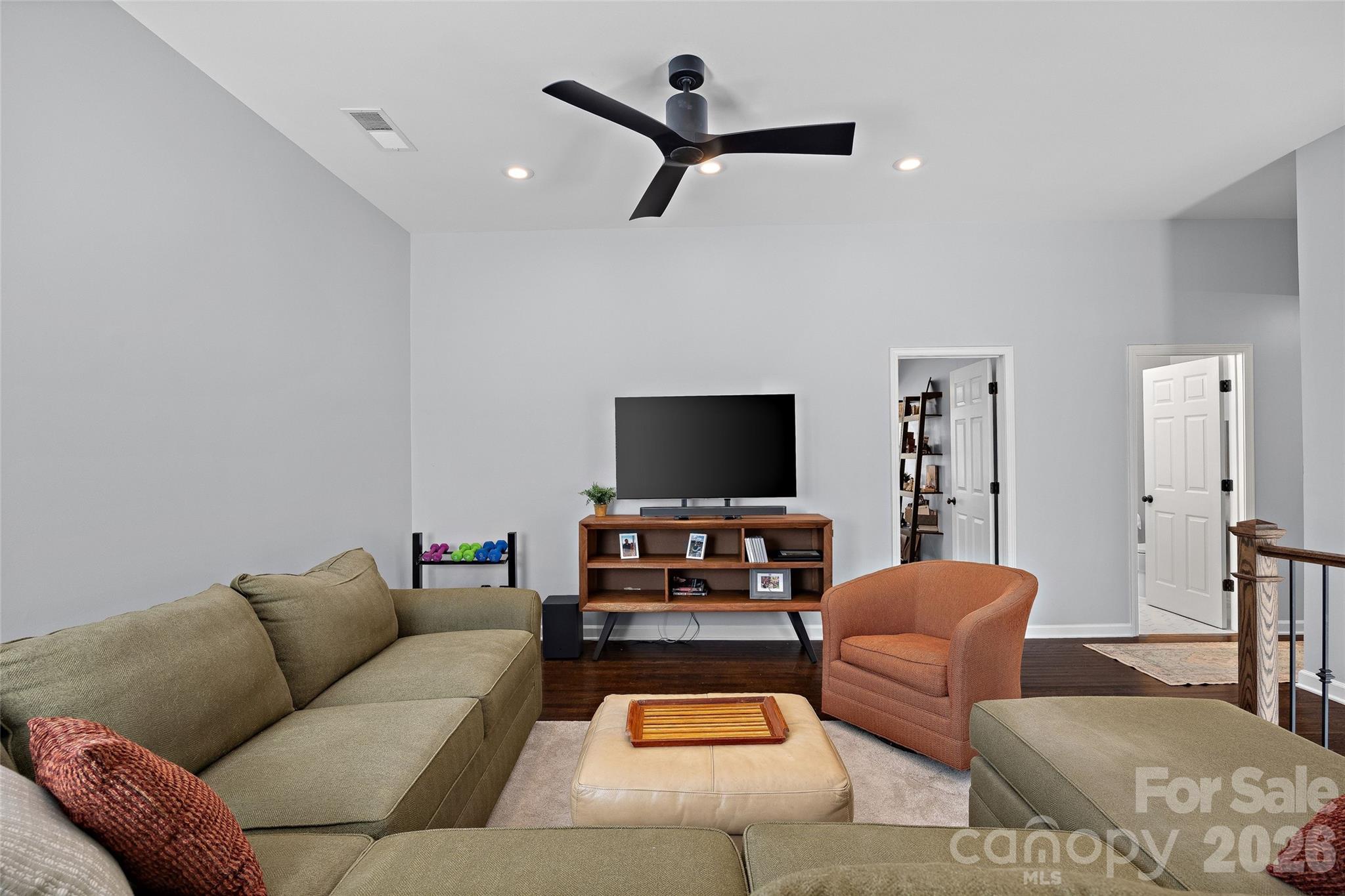 9533 St Barts Lane — Huntersville