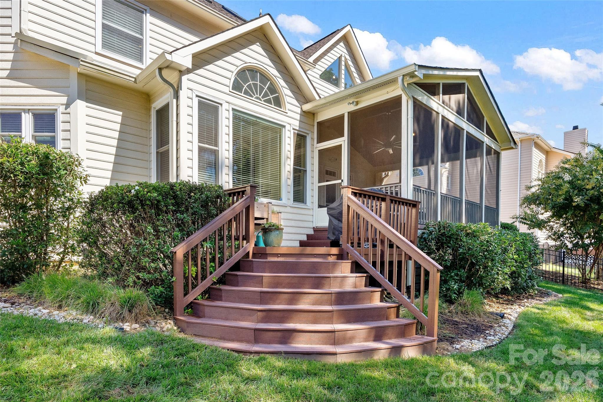 9533 St Barts Lane — Huntersville