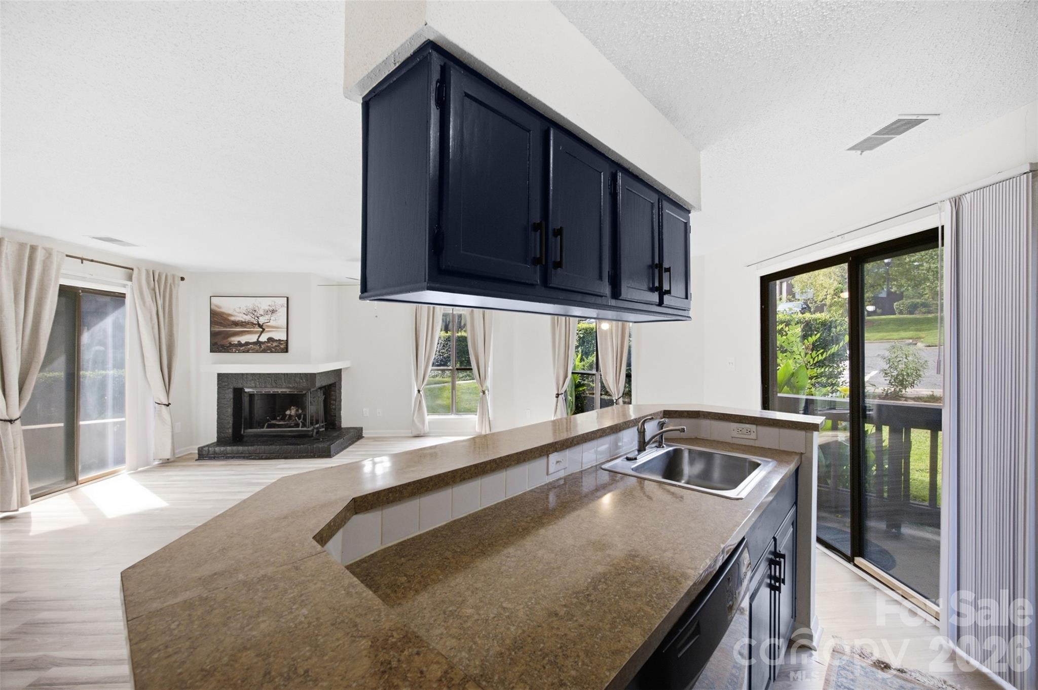 8157 Cedar Glen Drive — Charlotte