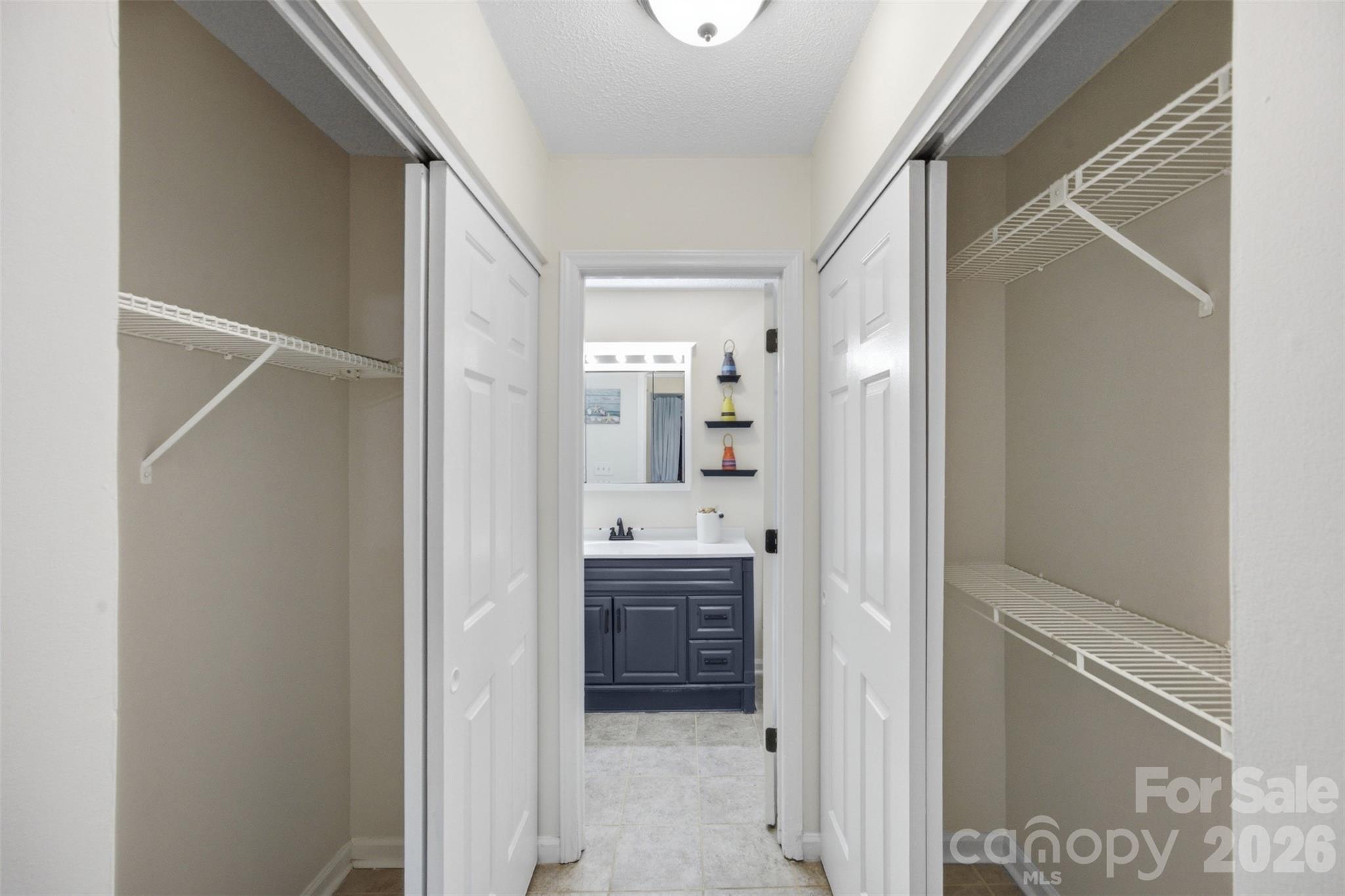 8157 Cedar Glen Drive — Charlotte