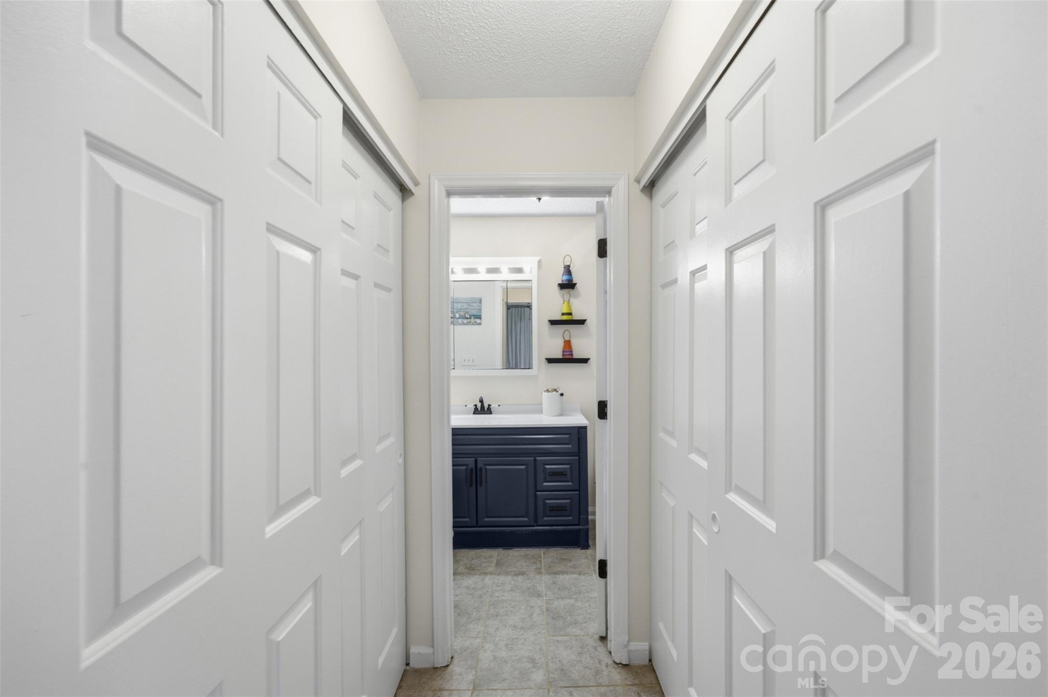 8157 Cedar Glen Drive — Charlotte